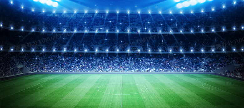 篮球湖人核心球员训练后状态良好