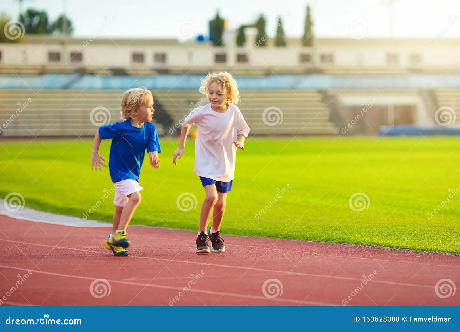 天空体育：谢什科没有重伤，预计最多缺席一个月