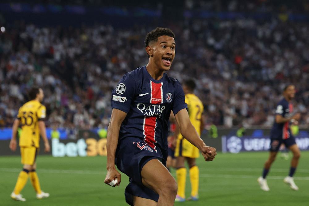 早报：曼联1-1西汉姆，米兰0-1拉齐奥意杯出局